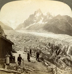 Mer de Glace fra Chapeau, nær Chamonix, Frankrike.