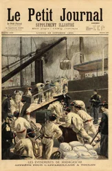 Bevæpning ved Toulon av krysserne Dupetit-Thouars og Laperouse, og boarding av 15 000 tropper, for en ekspedisjon til Madagaskar, etter avgjørelse fra Theophile Delcasse (1852-1923) koloniminister. Gravering i "" Le petit journal"" 29/10/1894. Selvas kolle