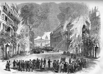 Pariskommunen i 1871. Bål tent av federes (communards) på Rue Royale under den blodige uken (22. til 28. mai