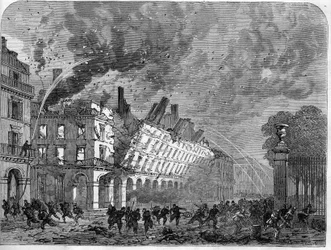 Pariskommunen i 1871. Finansdepartementets brann forårsaket av federes (communards) under den blodige uken (22.-28. mai