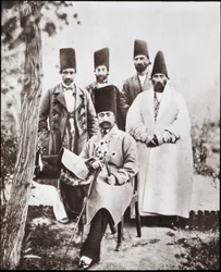 Sjahen av Persia Nasser-ed-Din og hans kammerherrer