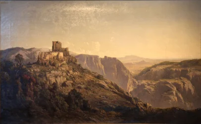 Panorama over åsene fra Château d#39;Evenos, nær Toulon