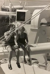 Par om bord på cruiseskipet «Oceania», fra albumet «At the Edge of Oceania 28. juli til 10. august 1935»
