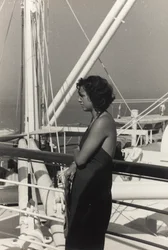 Kvinne om bord på cruiseskipet «Oceania», fra albumet «At the Edge of Oceania 28. juli til 10. august 1935»