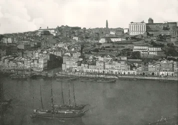 Panorama over byen Porto, Portugal, 1895.