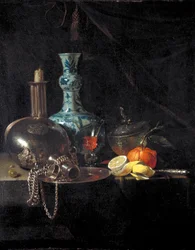 Stilleben med en pilegrimsflaske, lysestake, porselensvase og frukt, 17. århundre