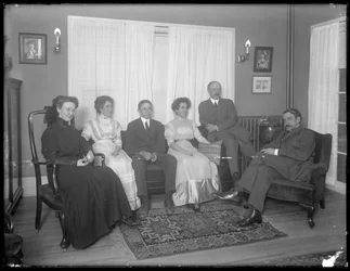 Quinn familiegruppeportrett, ca. 1911-12