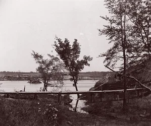 Fort Darling. Maskert batteri og hindring i James River, ca. 1865.