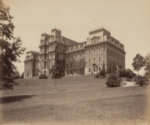 Easton, Pardee Hall, Lafayette College, ca. 1895 (bilde)