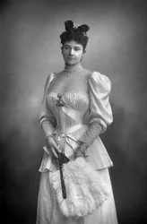 Gertrude Elizabeth Blood, Lady Colin Campbell 1857-1911, journalist og sosialist, 1893.