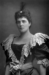 Lady Randolph Churchill 1854-1921, amerikansk samfunnsskjønnhet, 1893.