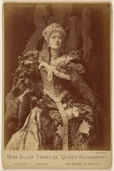 Frøken Ellen Terry som «dronning Katherine»