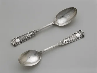 Et par teskjeer, ca. 1860–1871 (sølv)