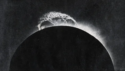 Solutbrudd fotografert i 1929. (trykk)