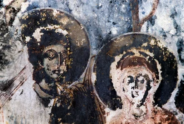 Hellige, skadet freskomaleri i kirken Agios Vasileios, Vavouledo, Kreta, Hellas (bilde)